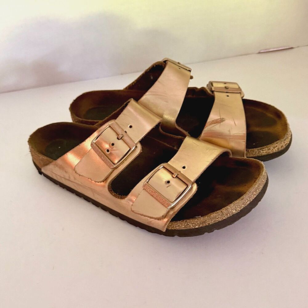 Birkenstock, Arizona Double Buckle Strap Sandals Metallic Rosegold